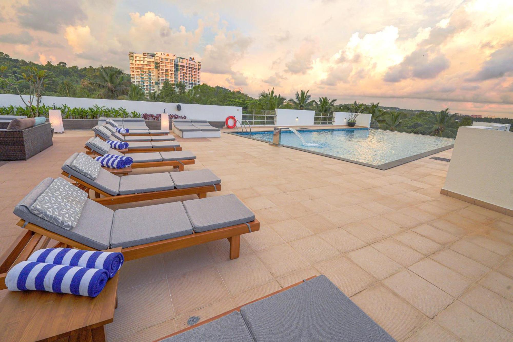 Gokulam Grand Trivandrum Тривандрум Экстерьер фото