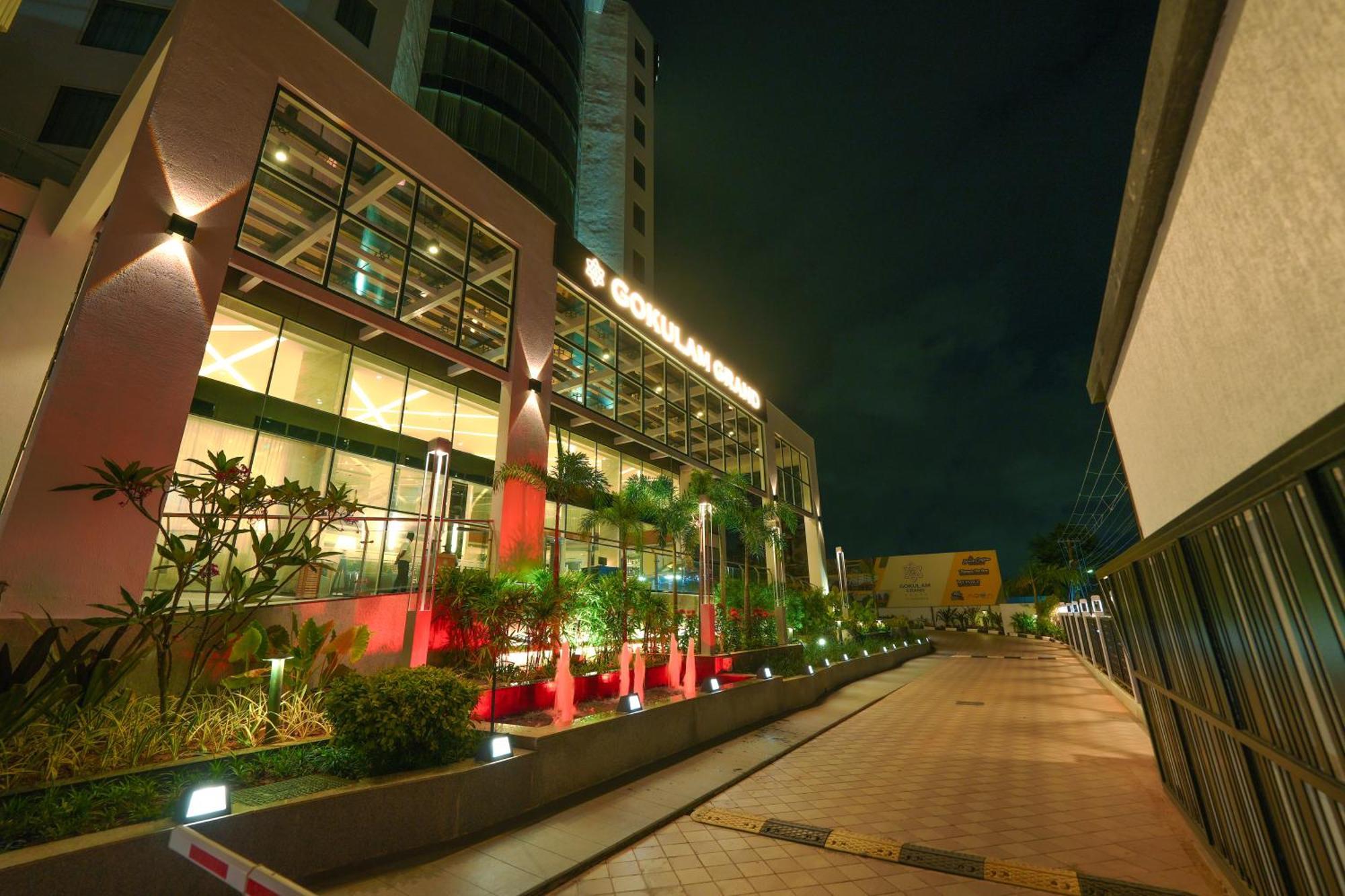 Gokulam Grand Trivandrum Тривандрум Экстерьер фото