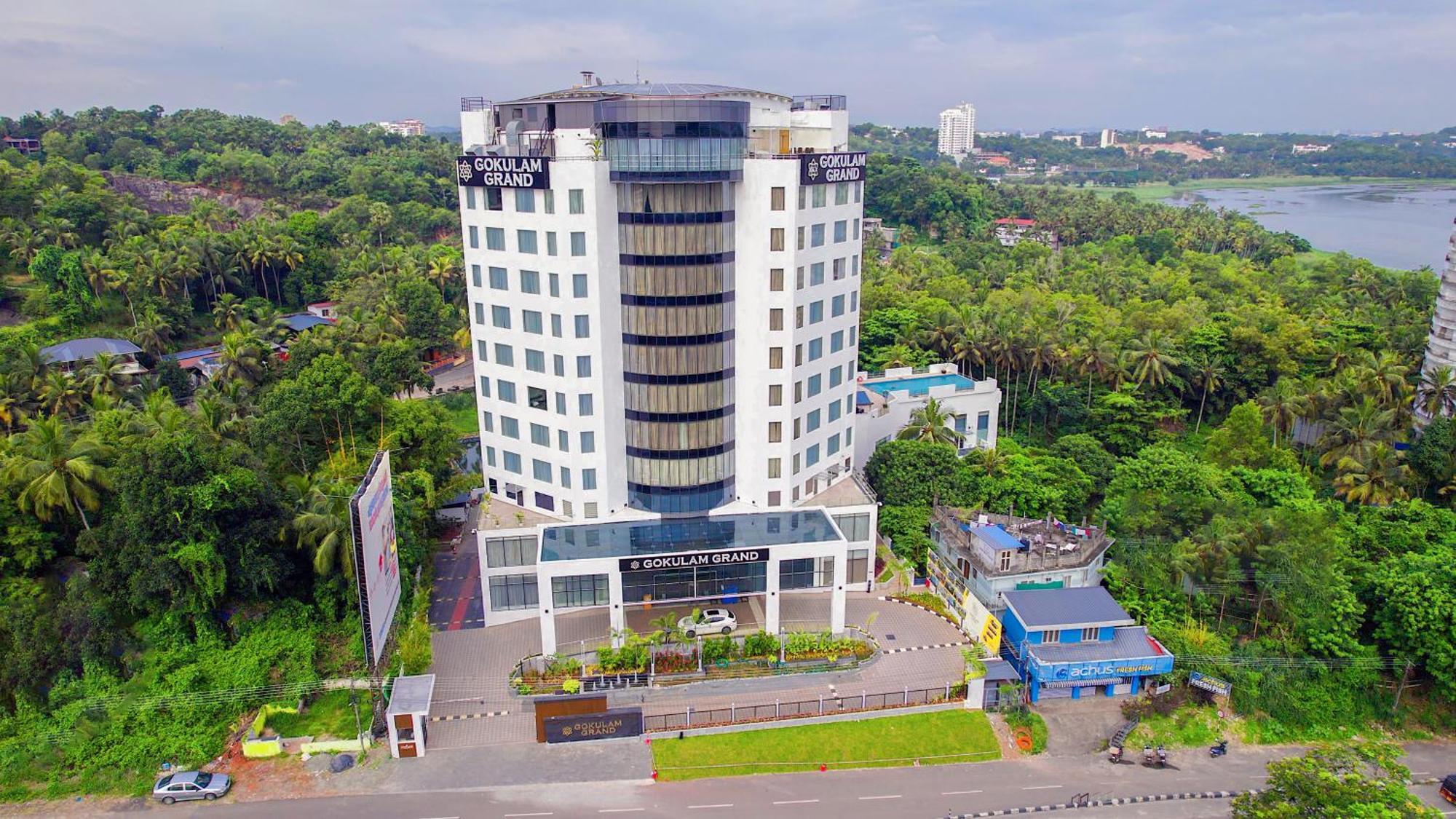 Gokulam Grand Trivandrum Тривандрум Экстерьер фото